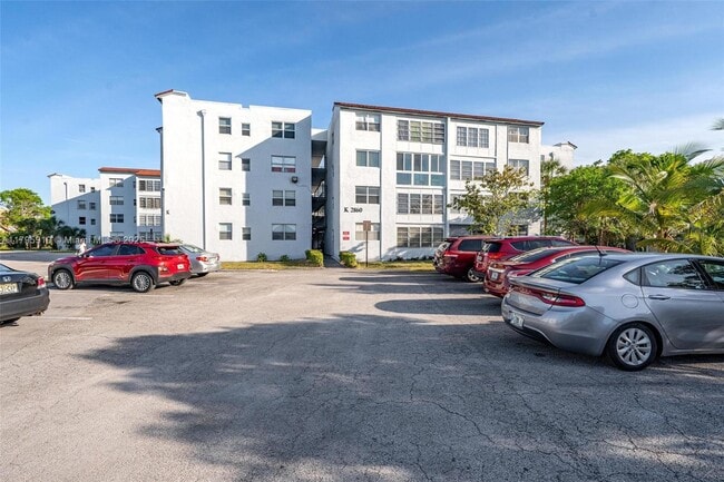 Photo - 2860 Somerset Dr Condo Unit 101K