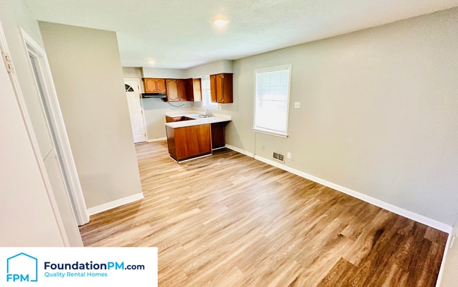 Photo - 1837 Warner Ave