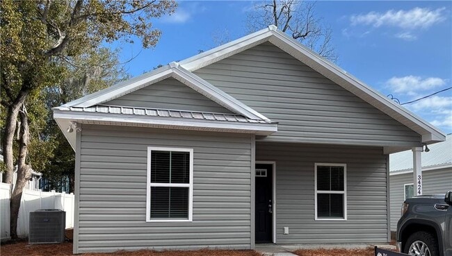 Building Photo - 3424 Hardee Ave