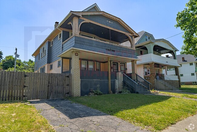 Building Photo - 3633 E 153rd St Unit Upper Rental