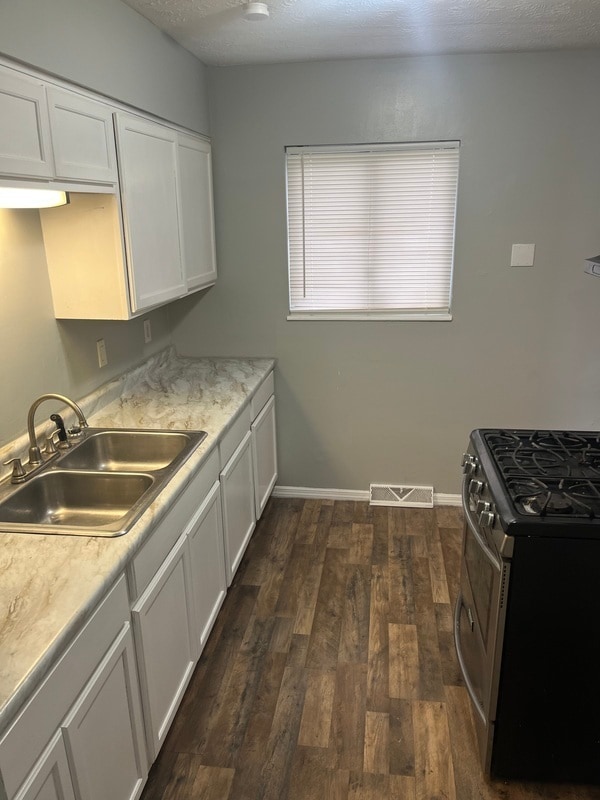 Photo - 536 Hyatt Ave