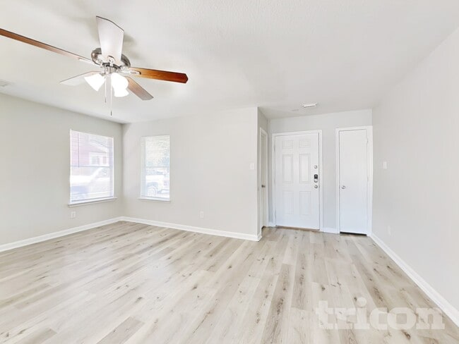 Photo - 10111 Victoria Falls Ln