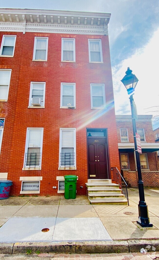 Building Photo - 865 Hollins St Unit 2F Rental