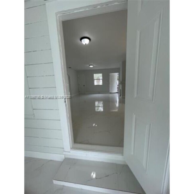 Photo - 7631 NW 4th Ave