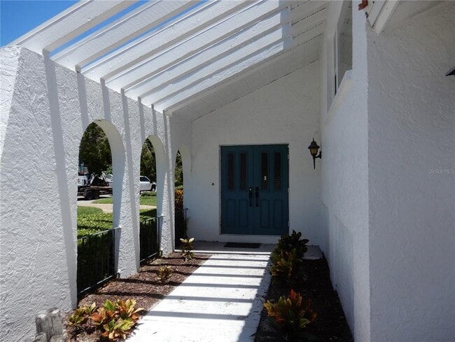 Photo - 853 2nd Ave S