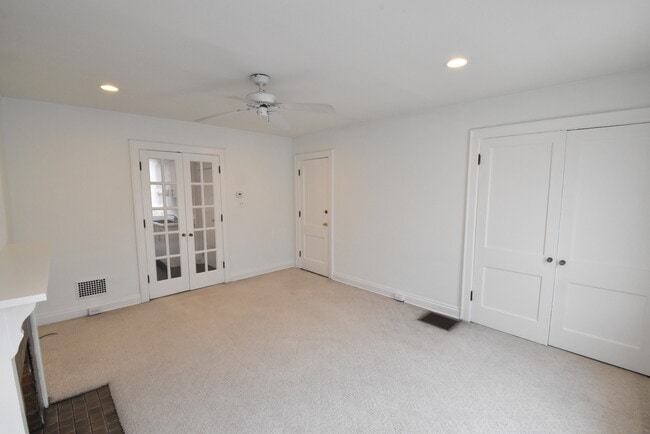 Photo - 52 Thurman Ave Unidad C