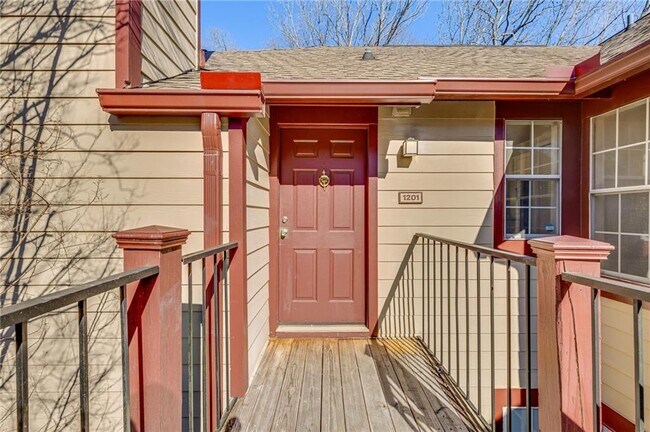 Photo - 1201 Waterville Ct Unit 221