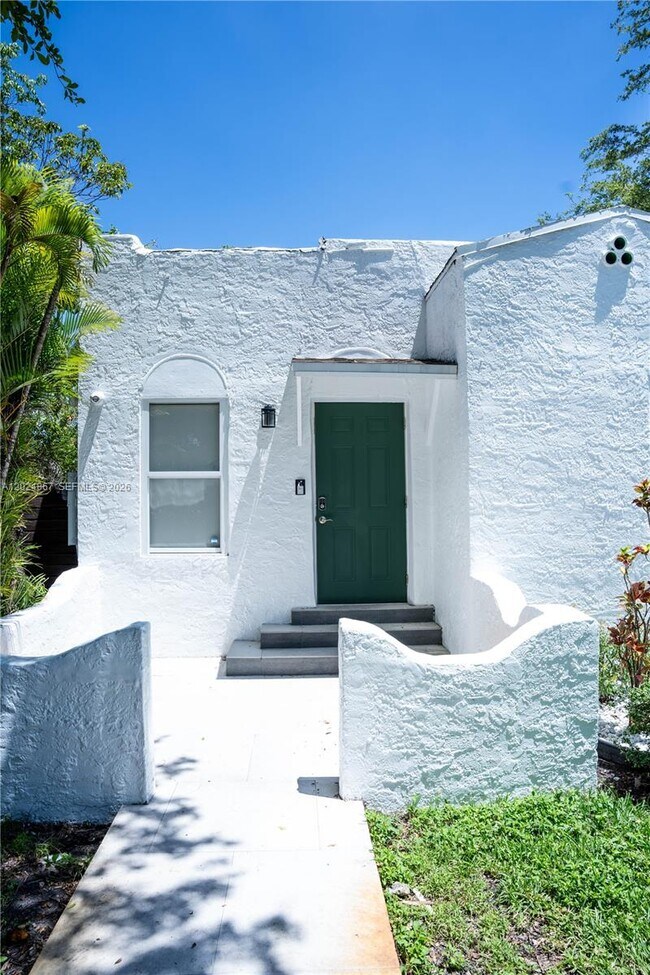 Photo - 247 NW 58th St