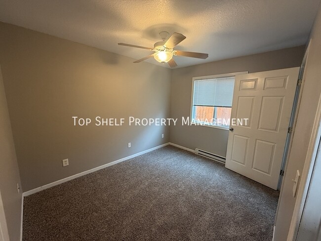 Photo - 218 4th St NW