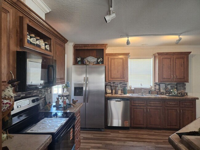 Photo - 165 S Zambria St