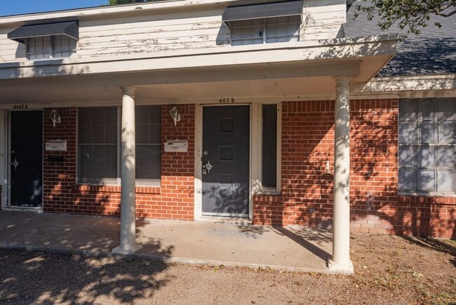 Photo - 3407 Janet Dr Apartment Unit 3407 Janet #B