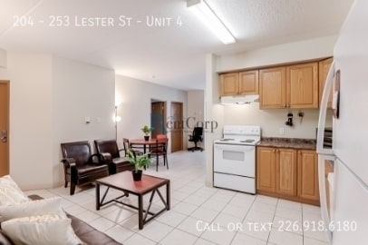 Photo - 253-253 Lester St Unit 4