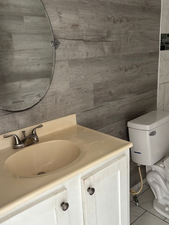 Photo - 1759 Embarcadero Ave