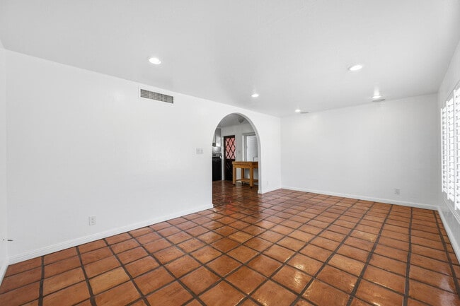 Photo - 8639 E Virginia Ave