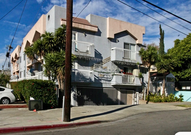 Building Photo - 1511 Mariposa Ave Unit 5 Rental