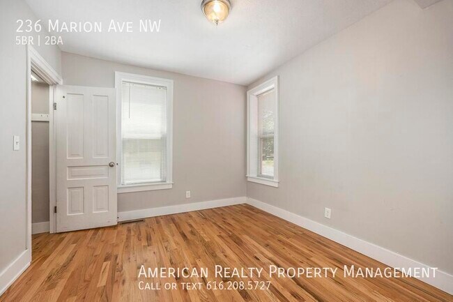 Photo - 236 Marion Ave NW