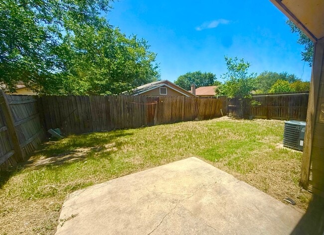 Photo - 2 Bed 1 Bath