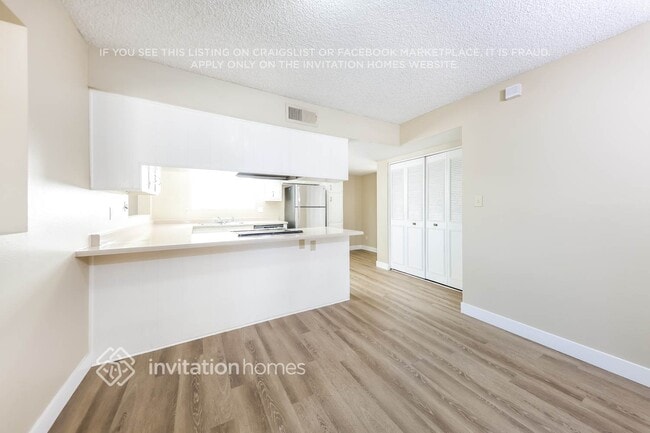 Photo - 6110 W Tierra Buena Ln