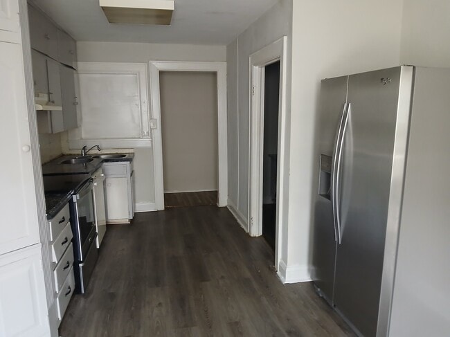 Photo - 904 N McKay Ave