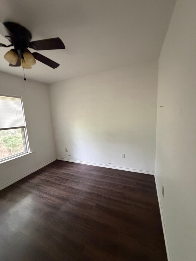 Photo - 807 S College Ave