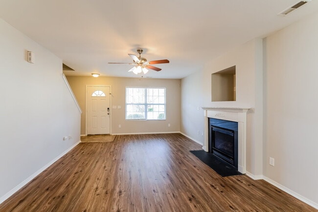 Photo - 4387 Joseph Samuels Dr