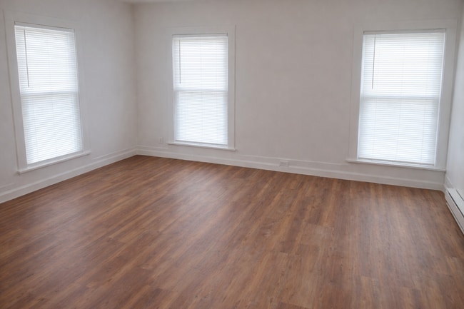 Photo - 38 Prospect St Unit Newly renovated 3 bedroom, 1 bathroom