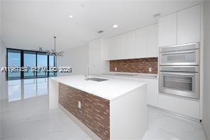 Photo - 711 NE 23rd Terrace Unidad 406