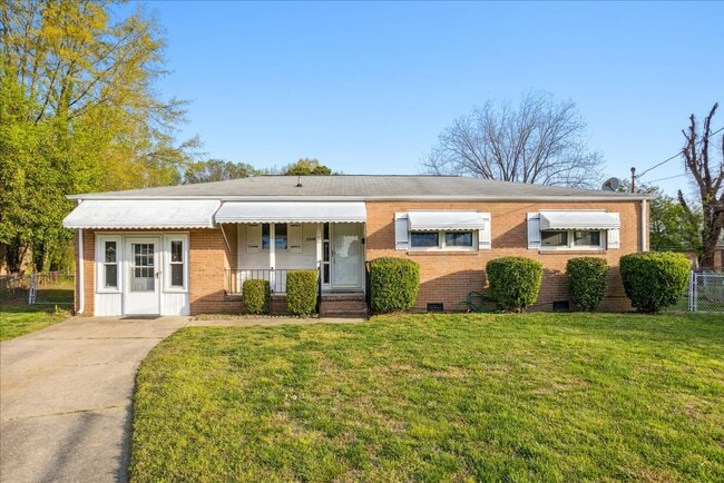 Photo - Granger Court - Hampton