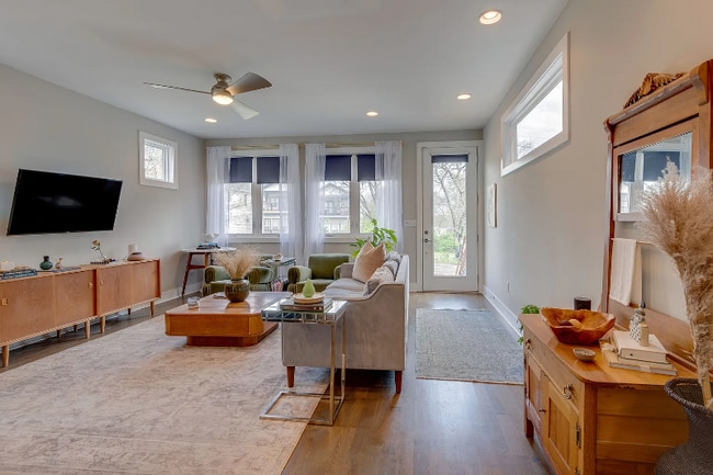 Photo - 312 Prince Ave