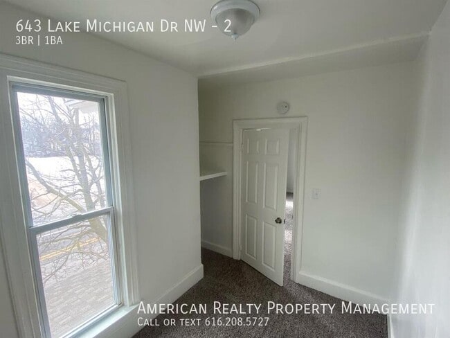 Photo - 643 Lake Michigan Dr NW Unit 2