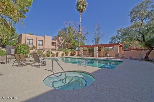 Photo - 3131 W Cochise Dr Unidad 222