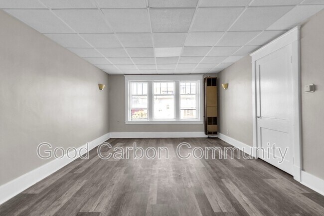 Photo - 1247 Hertel Ave Unit 3