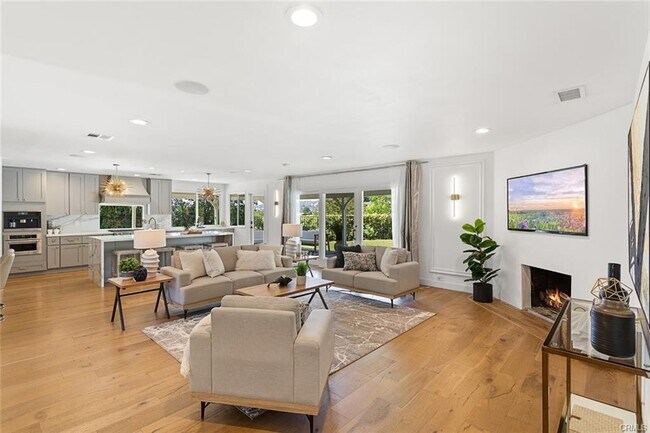 Photo - 7153 Helmsdale Rd