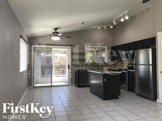 Photo - 3035 W Melinda Ln