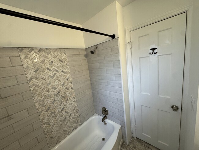 Photo - 20907 Watson Rd