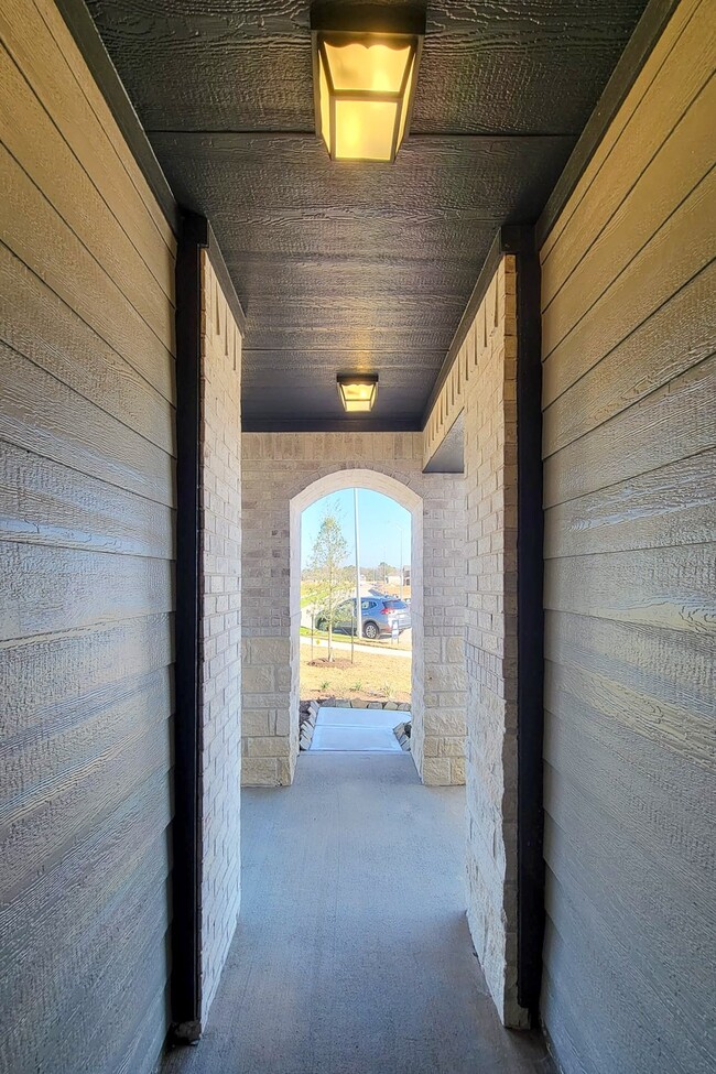 25737 Damask Dr