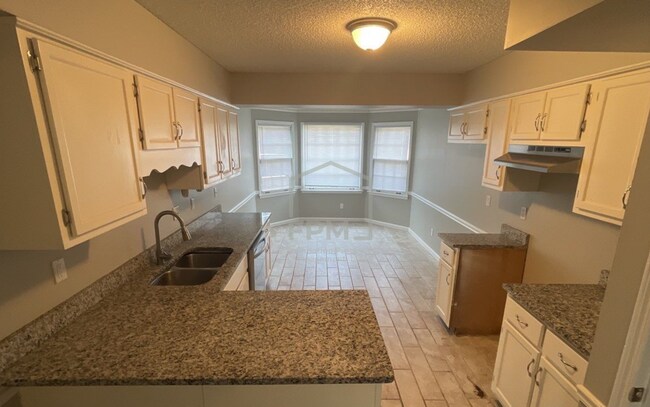 Photo - 7089 Cobblestone Dr