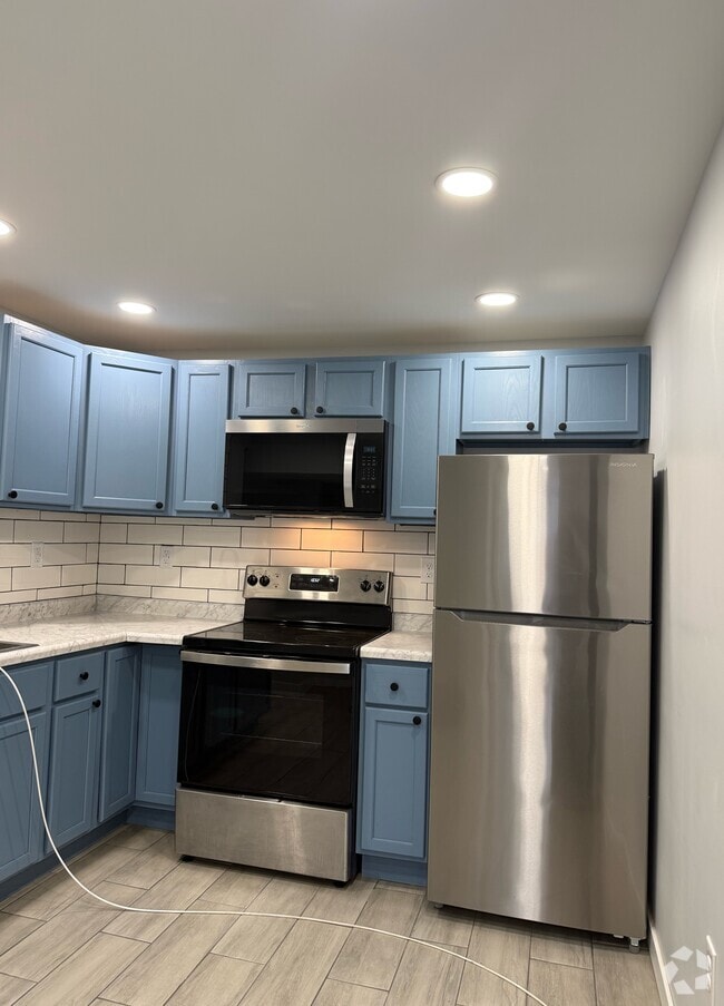 Building Photo - 1187 Simmons Ave Unit 4 Rental