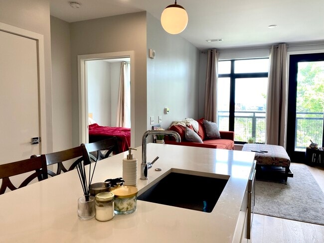 Photo - 24 Saint Germain St