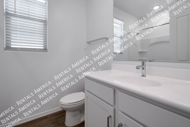 Photo - 23015 E Starflower Dr
