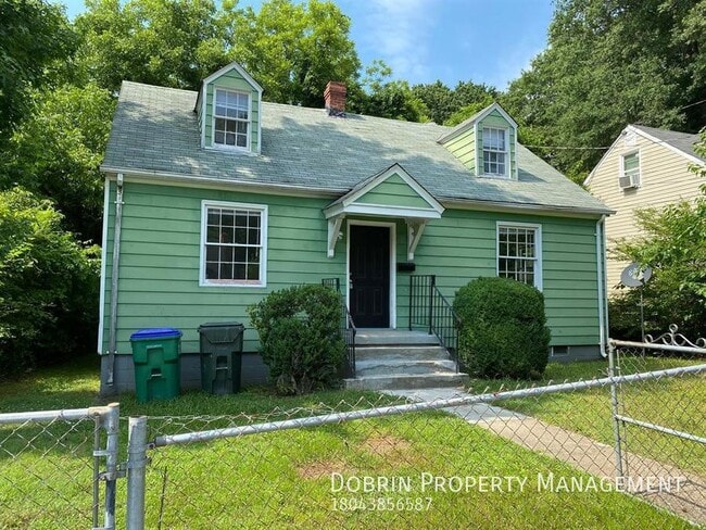 Building Photo - 2309 Warwick Ave