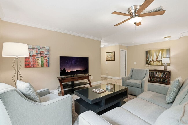 Photo - 660 100th Ave N Unidad FL1-ID1404250P