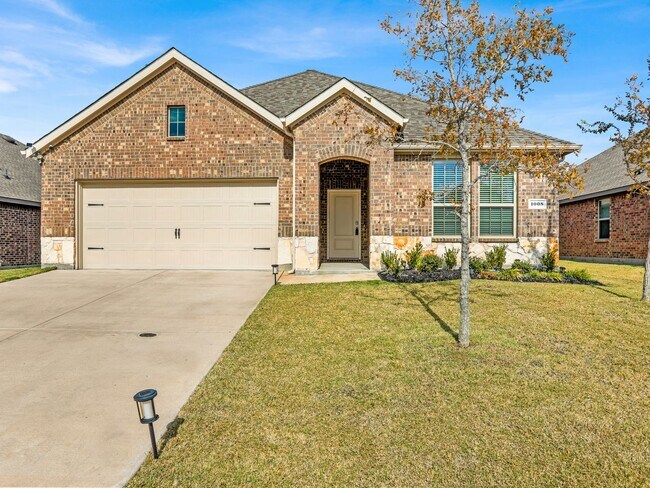 Photo - Next to New and Move in Ready!
