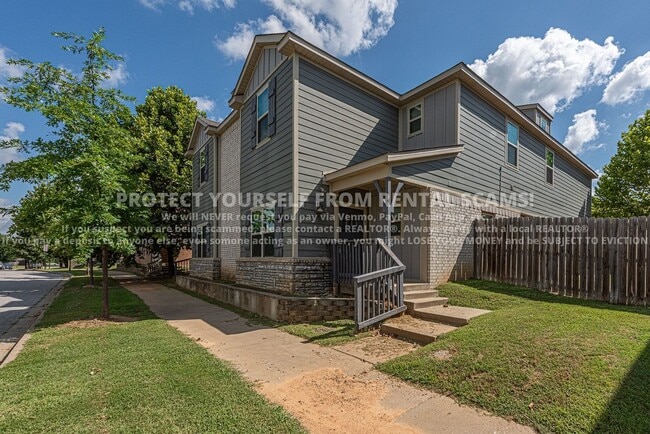 Building Photo - 1286 N Corsica Dr