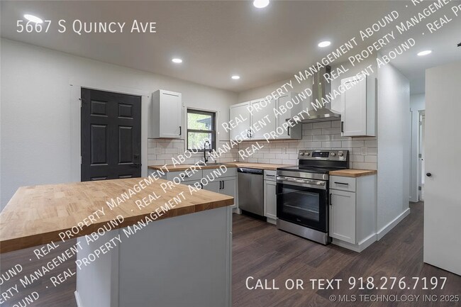 Photo - 5667 S Quincy Ave