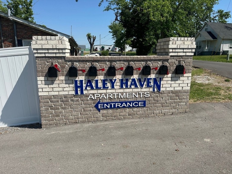 Photo - 705 Haley St Unidad G