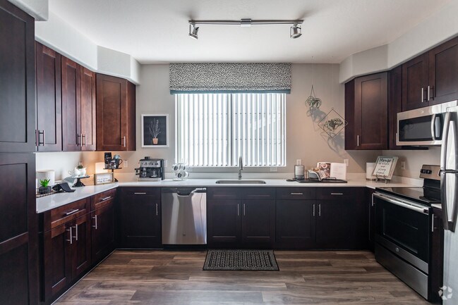 2BR, 2BA - 1246 SF - Haven Townhomes at P83