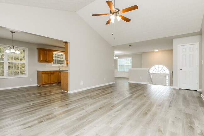 Photo - 95 Cliff View Dr