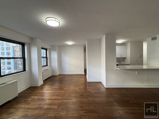 East 89th STREET