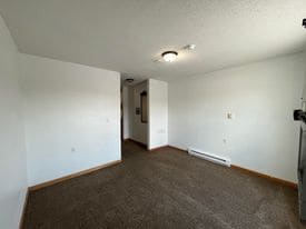 Photo - 170 N Main St